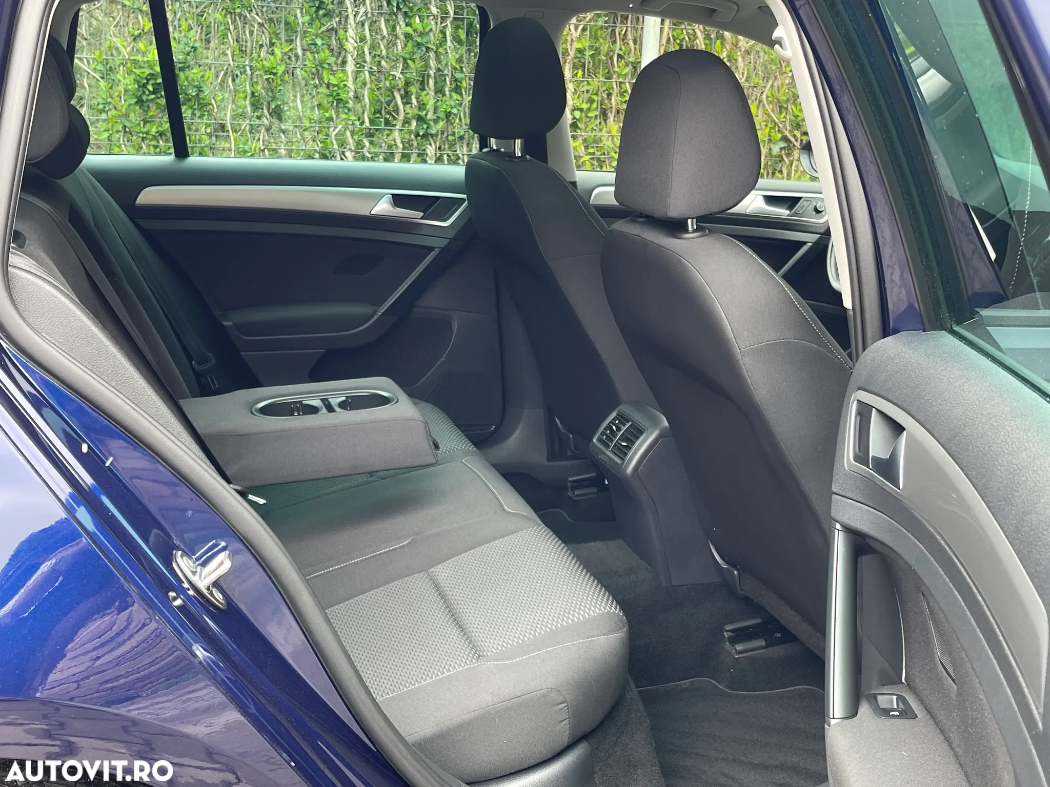 Volkswagen Golf 1.6 TDI Comfortline - 25