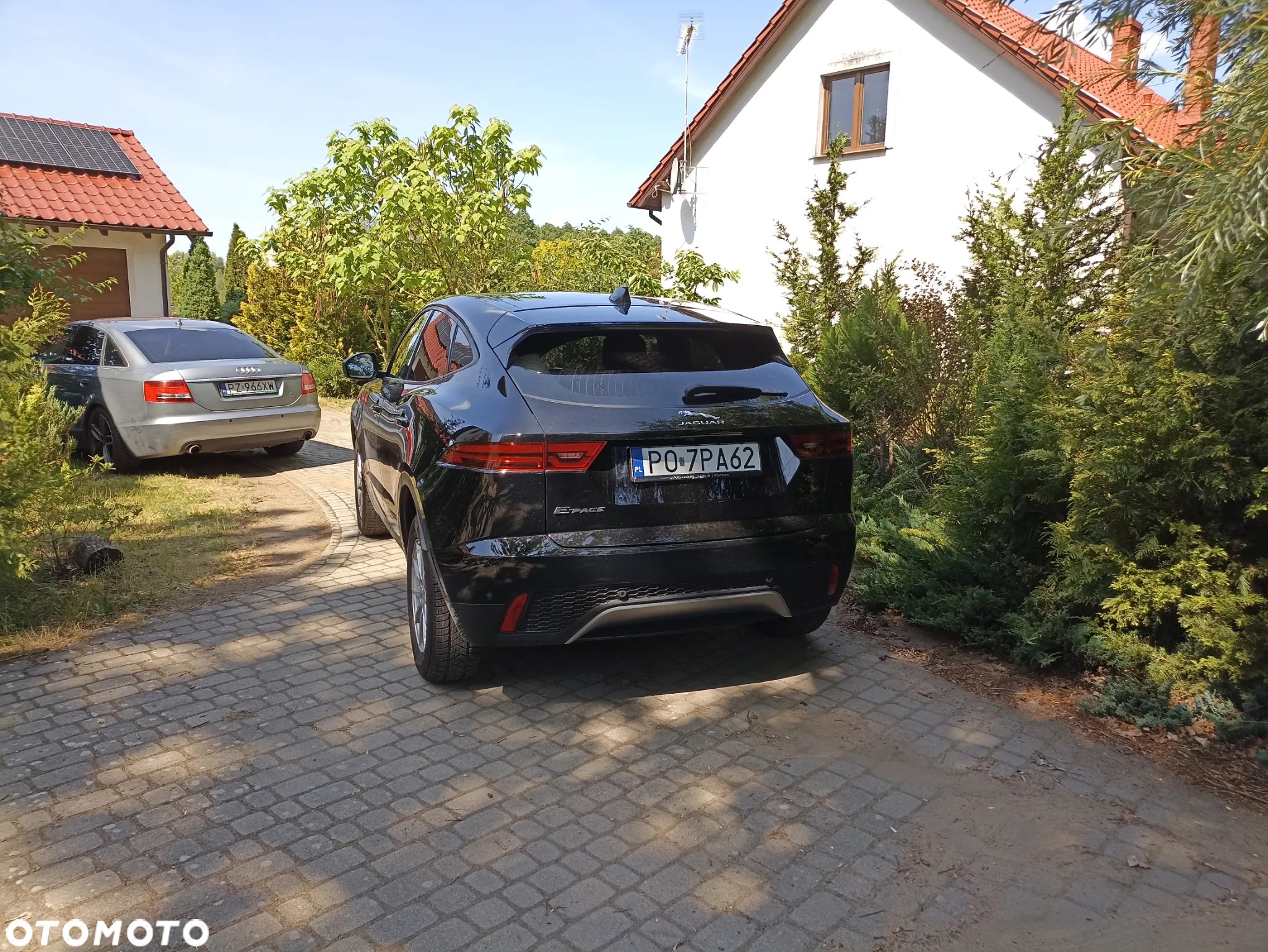 Jaguar E-Pace 2.0 i4D FWD - 2