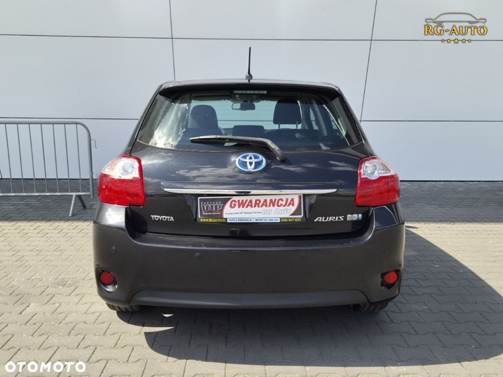Toyota Auris - 10