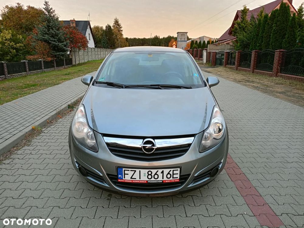 Opel Corsa 2011 photo 2