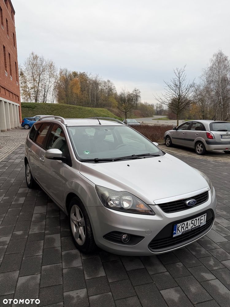 Ford Focus 1.6 16V Ambiente - 10