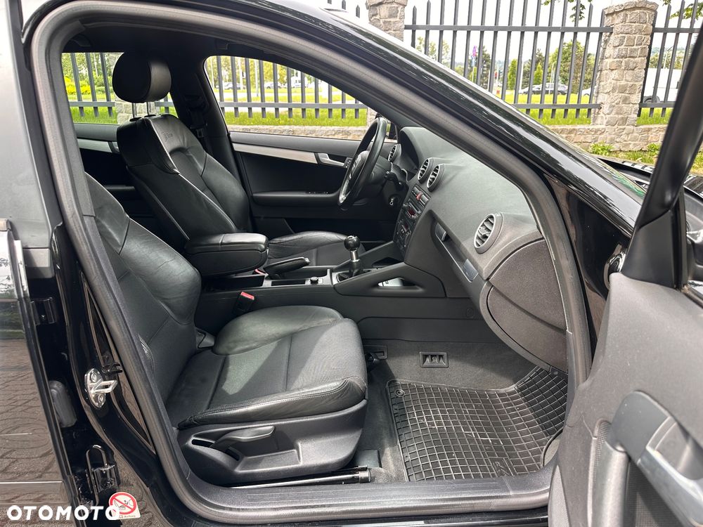 Audi A3 Sportback 1.6 S line Sportpaket (plus) - 5
