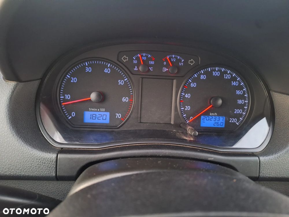 Volkswagen Polo 1.4 Comfortline - 11