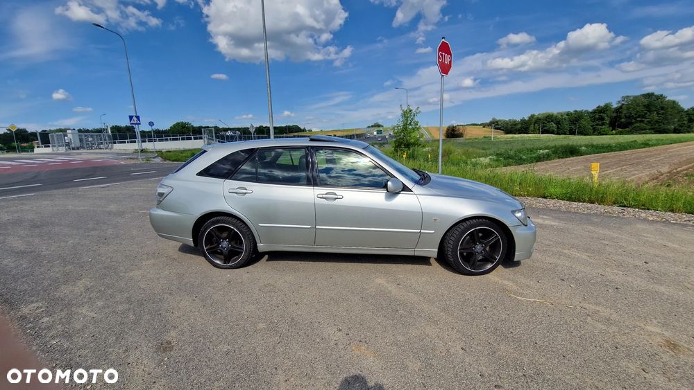 Lexus IS 300 Prestige - 3