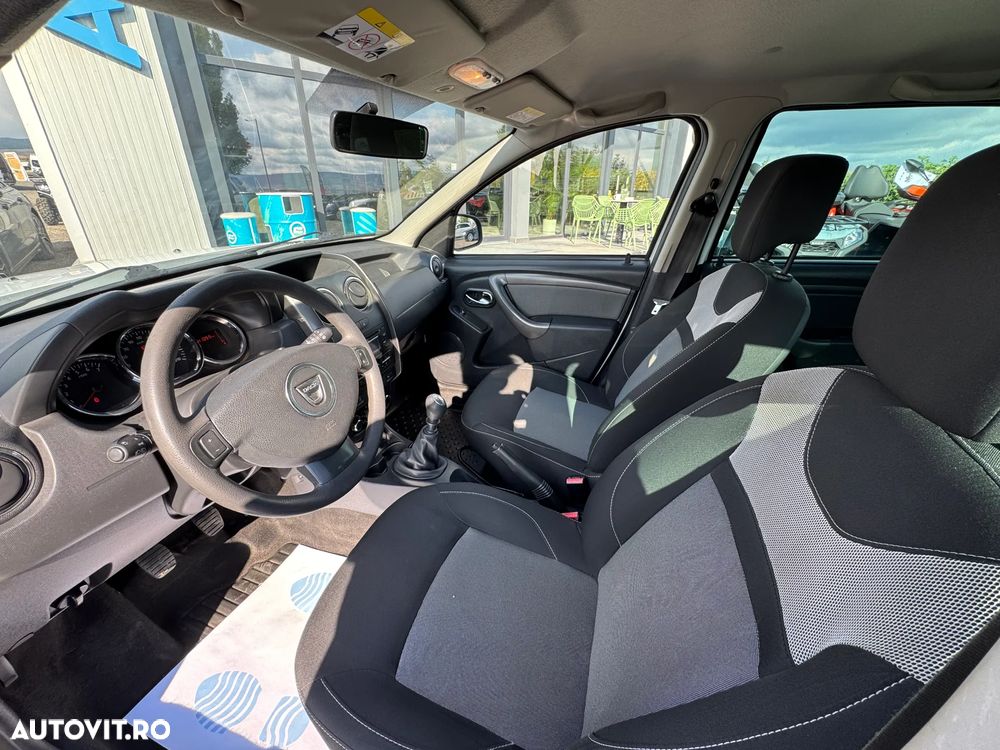 Dacia Duster 1.5 dCi 4WD Essential - 12
