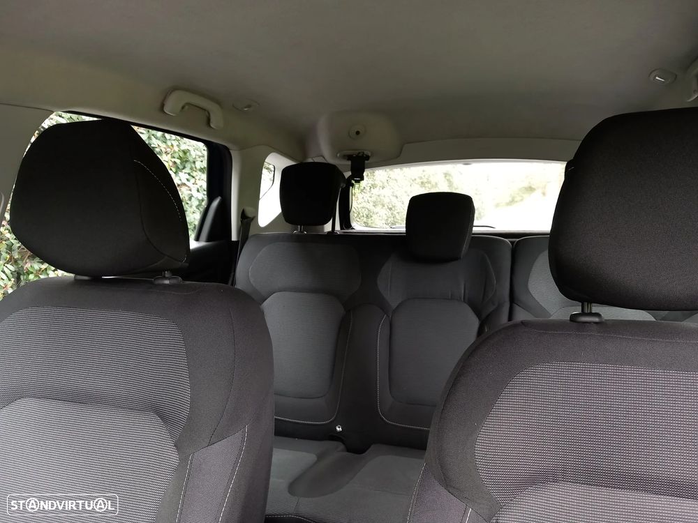 Renault Scénic ENERGY dCi 110 INTENS - 28