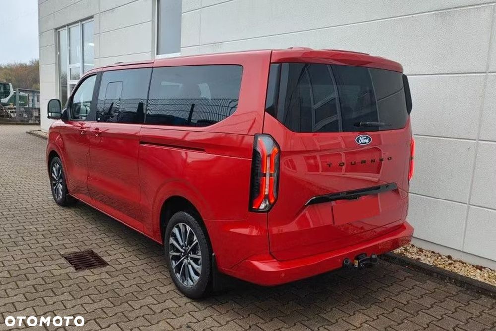 Ford Tourneo Custom - 7