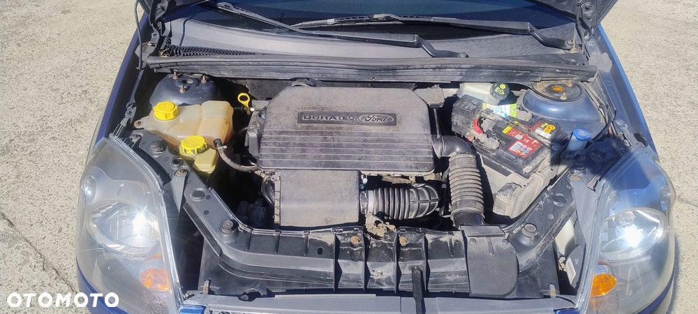 Ford Fiesta 1.3 Ambiente - 8