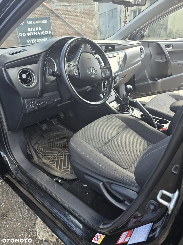 Toyota Corolla 1.6 Comfort - 11