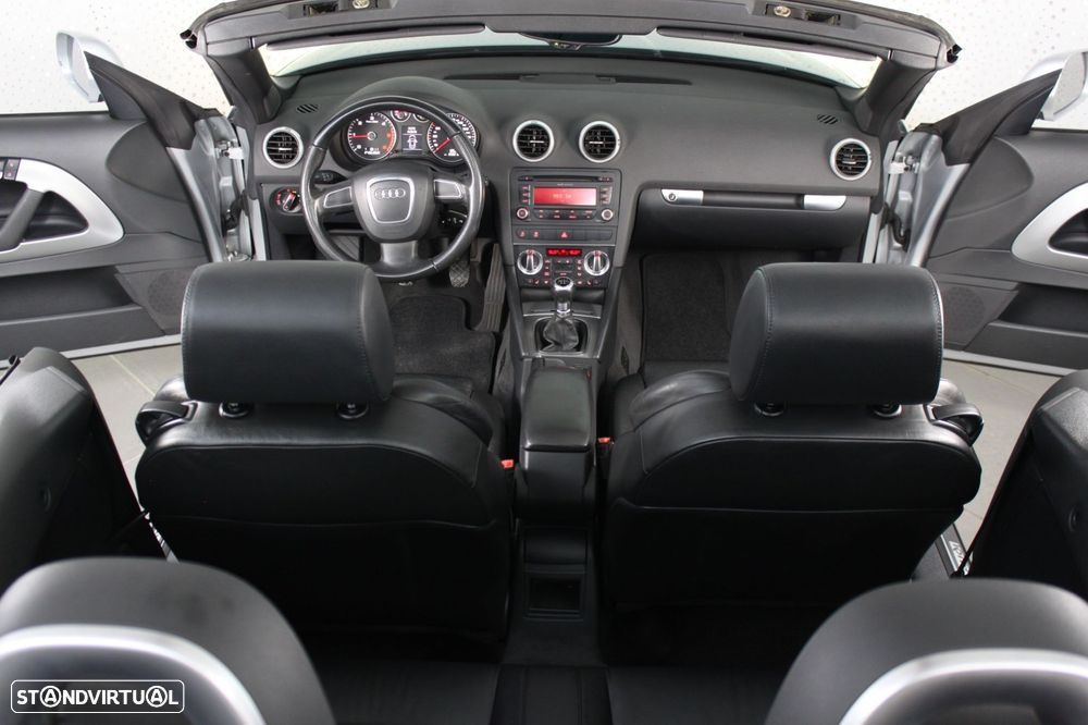 Audi A3 Cabrio 1.6 TDi Attraction - 30