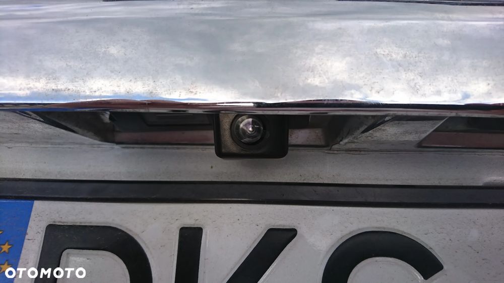 Renault Laguna 3.5 V6 Initiale - 14