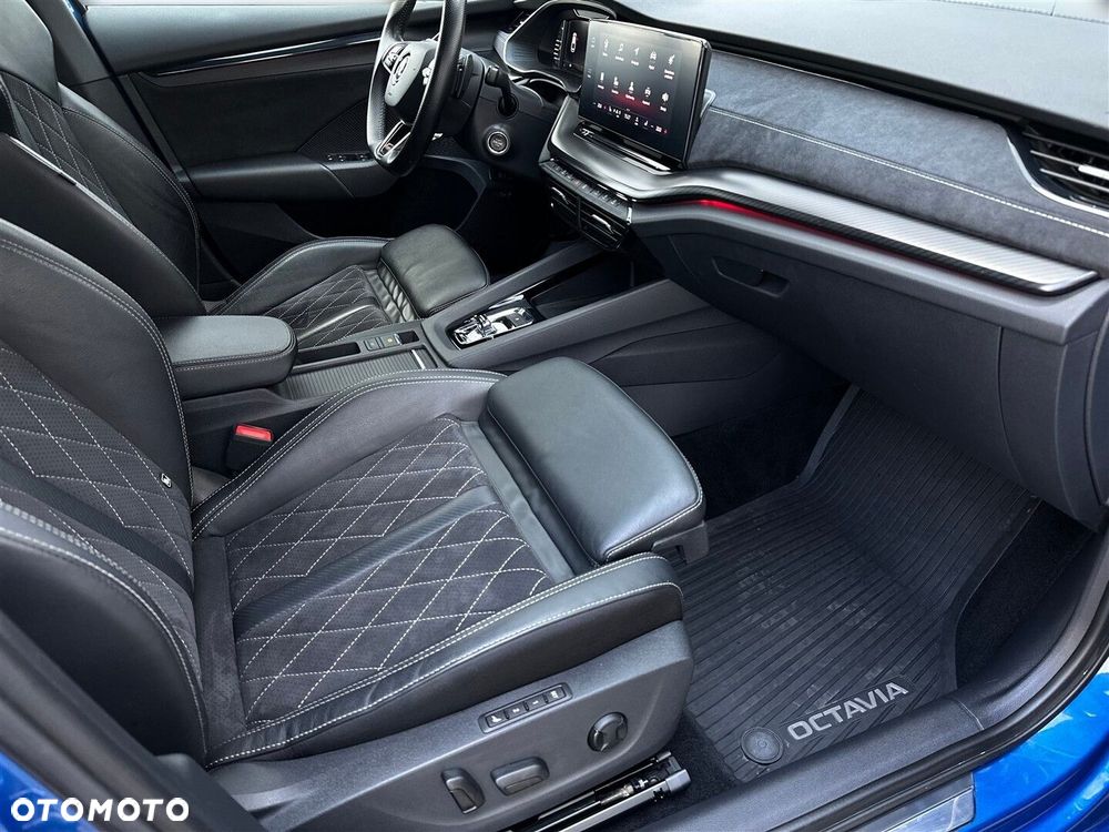 Skoda Octavia 2.0 TSI RS DSG - 9
