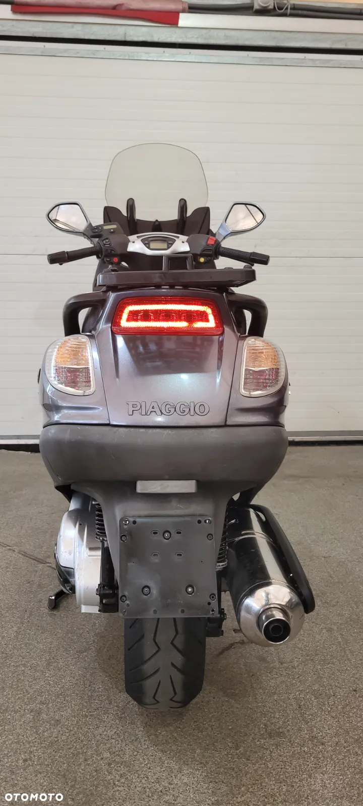 Piaggio X9 - 33