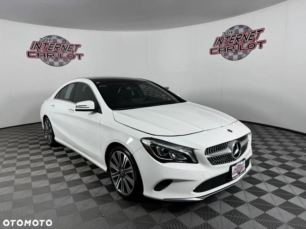 Mercedes-Benz CLA 250 4Matic 7G-DCT - 2