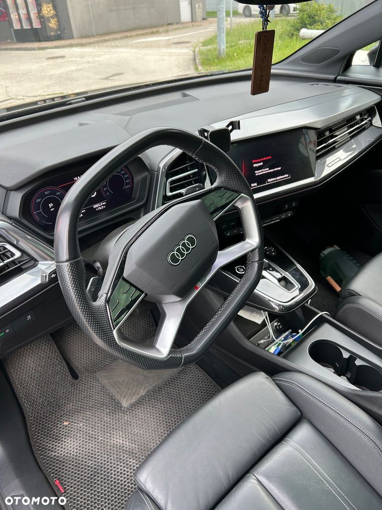 Audi Q4 e-tron 35 52kWh S Line - 16