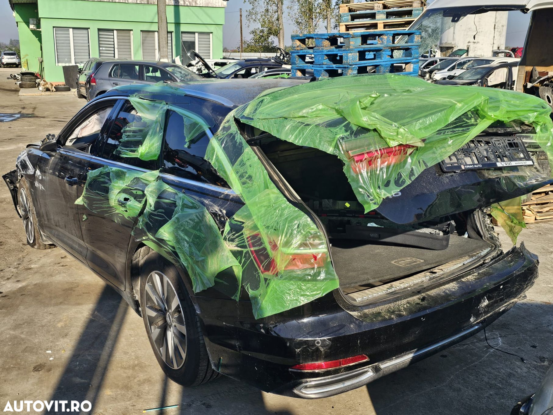 Lampa plafon spate 4M0947111 Audi A6 C8 [2018 - 2020] 2.0 DKNA +hybri - 7