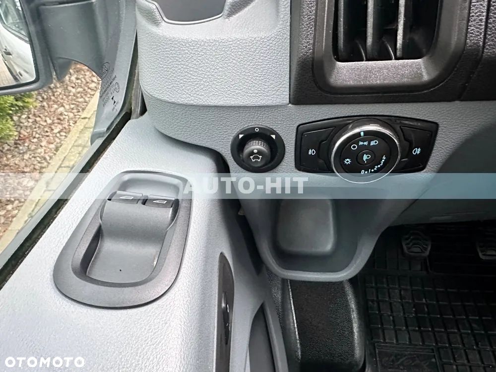 Ford Transit - 21