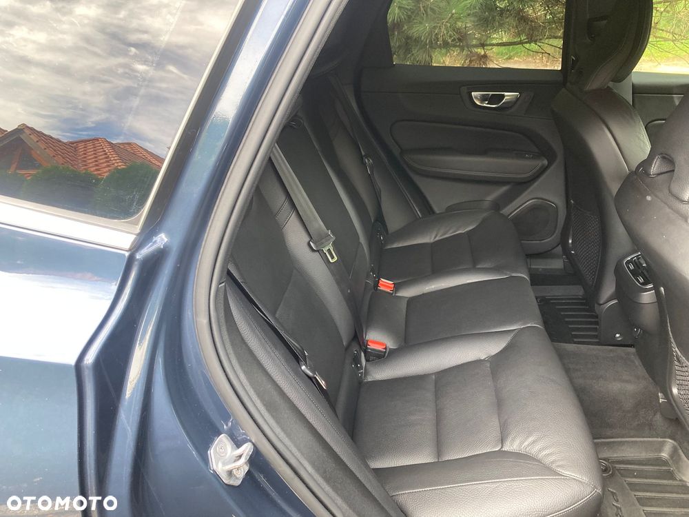 Volvo XC 60 B4 D Inscription - 8