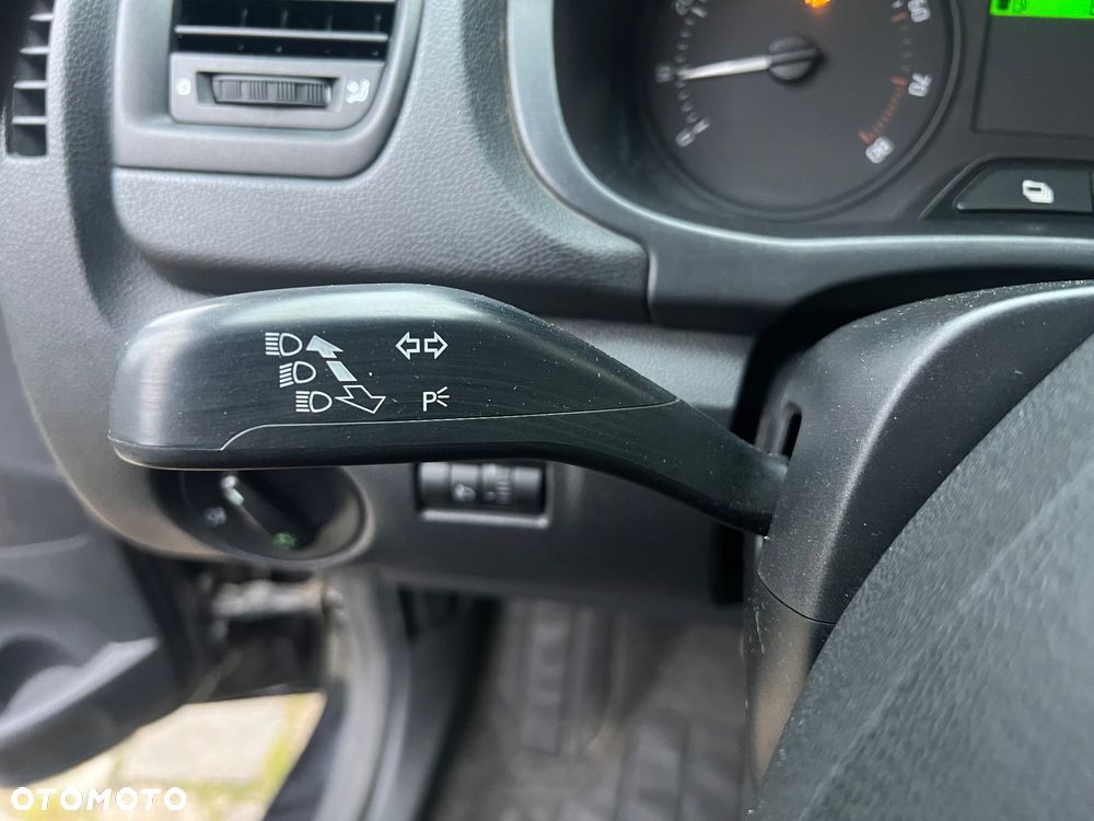 Skoda Roomster 1.2 Fresh - 20