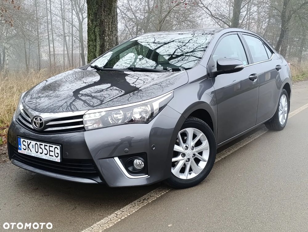 Toyota Corolla 1.6 Premium + - 1
