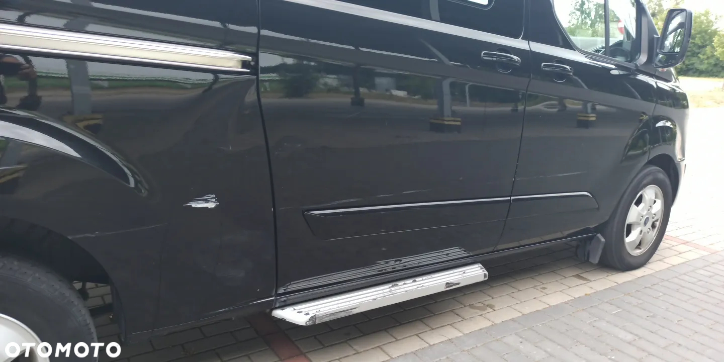 Ford Tourneo Custom - 16