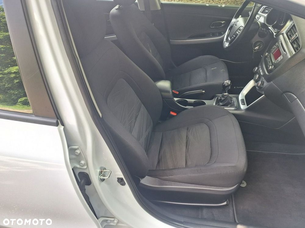 Kia Ceed - 22