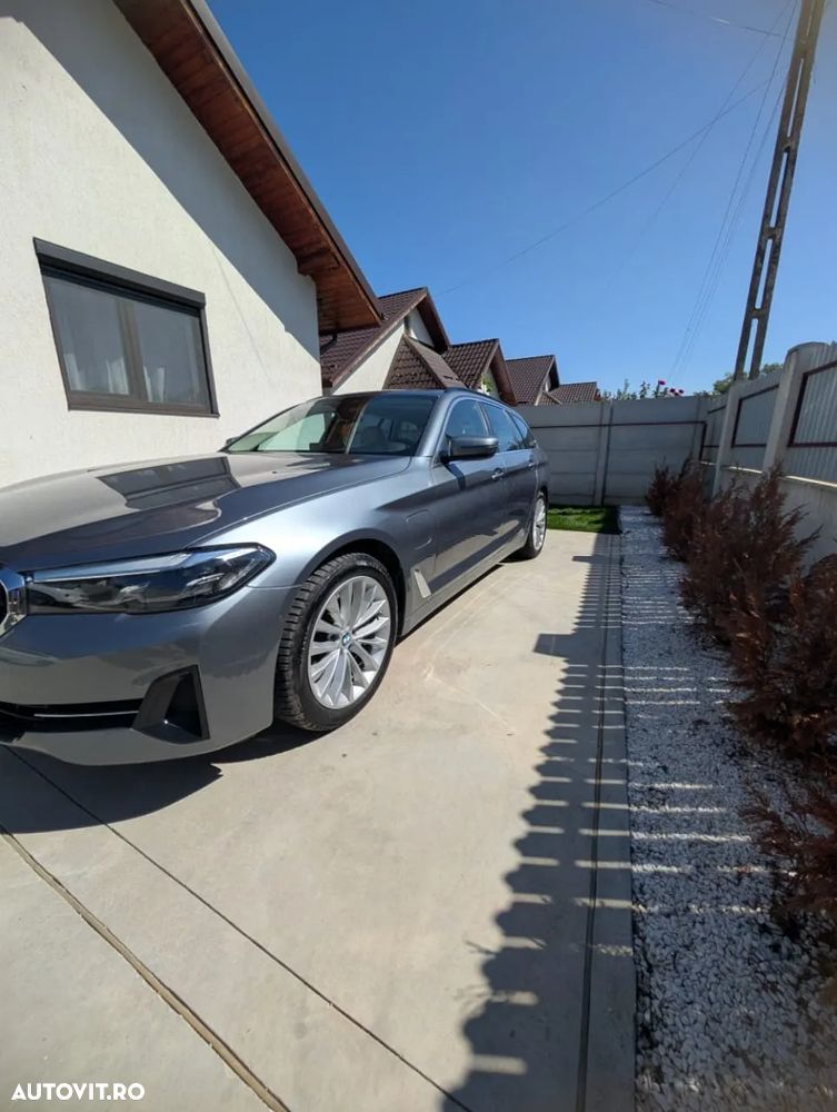 BMW Seria 5 530e Touring Aut. - 4