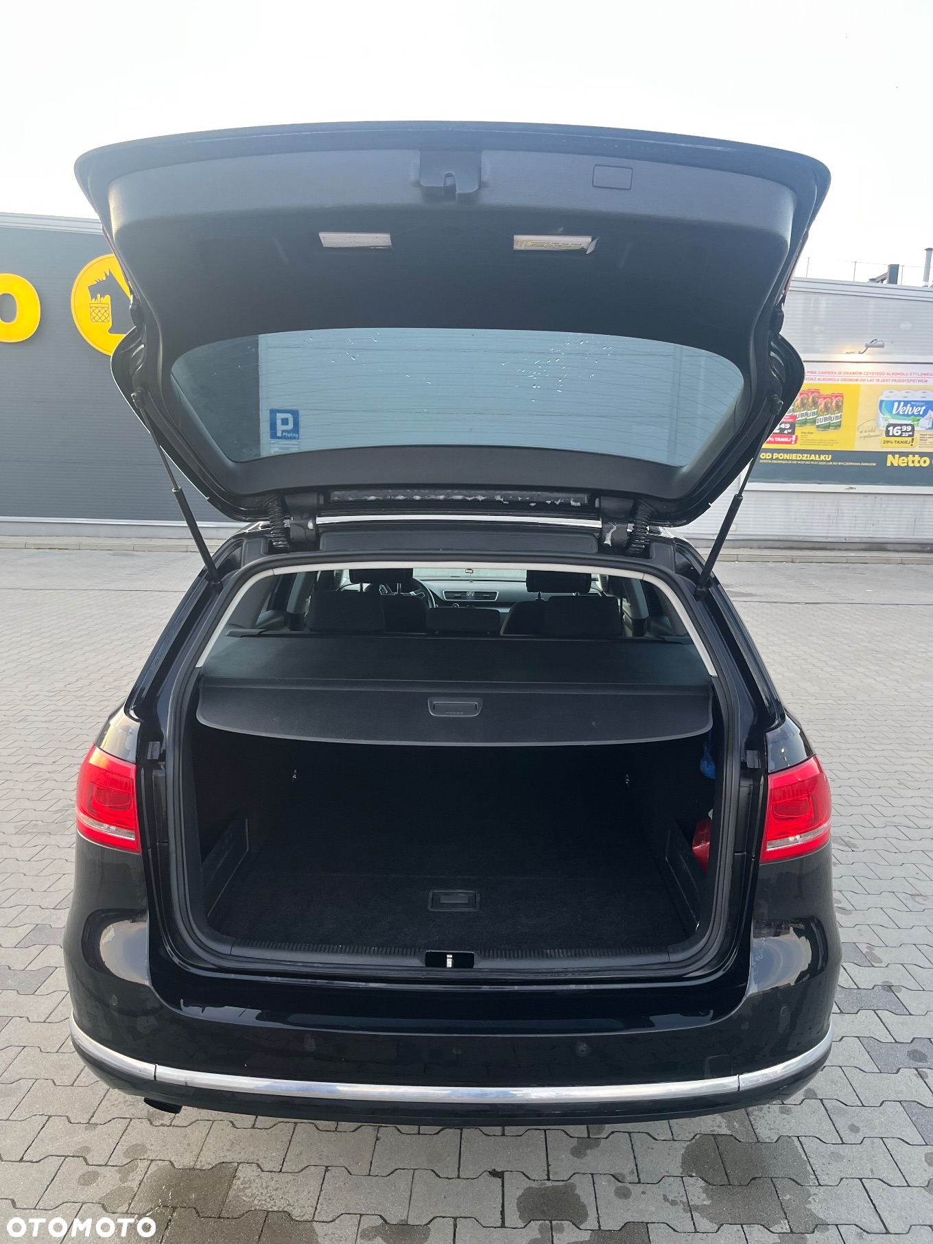 Volkswagen Passat 1.6 TDI DPF BlueMot Comfortline - 10