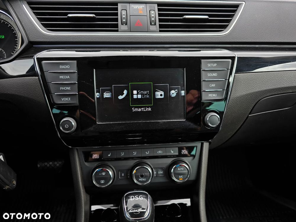 Skoda Superb Combi 2.0 TDI 4x4 DSG L&K - 26