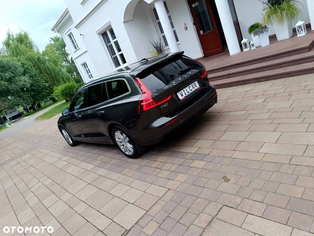 Volvo V60 D3 Momentum Core - 19
