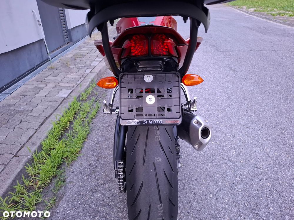 Yamaha FZ - 9