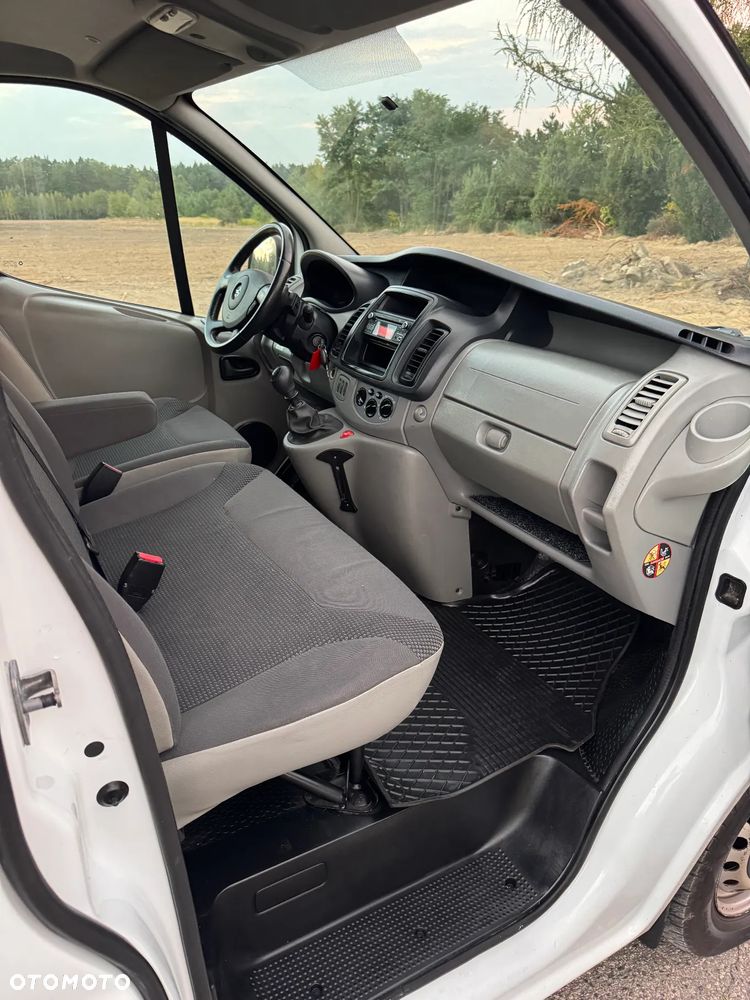 Opel VIVARO*6miejsc*KLIMA*2013 - 10