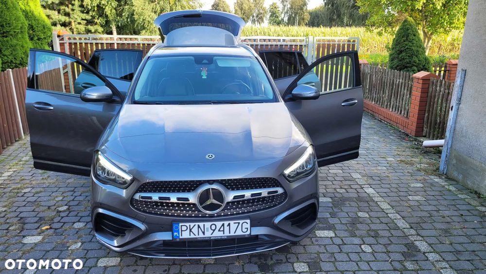 Mercedes-Benz GLA 180 d AMG Line - 11