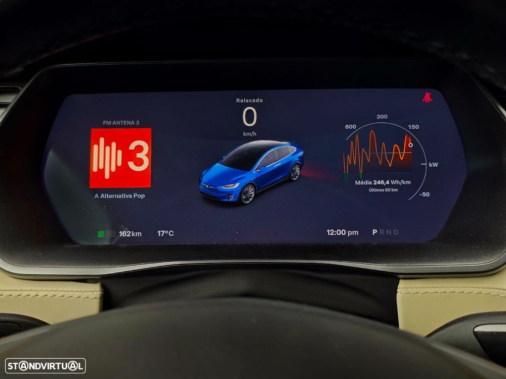 Tesla Model X P100D - 17