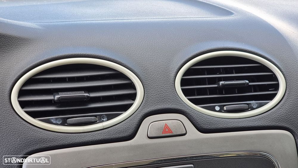 Ford Focus SW 1.6 TDCi ECOnetic - 9