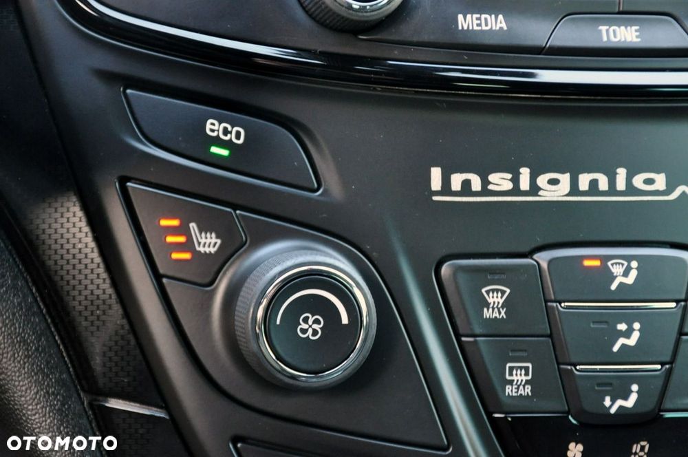 Opel Insignia - 34