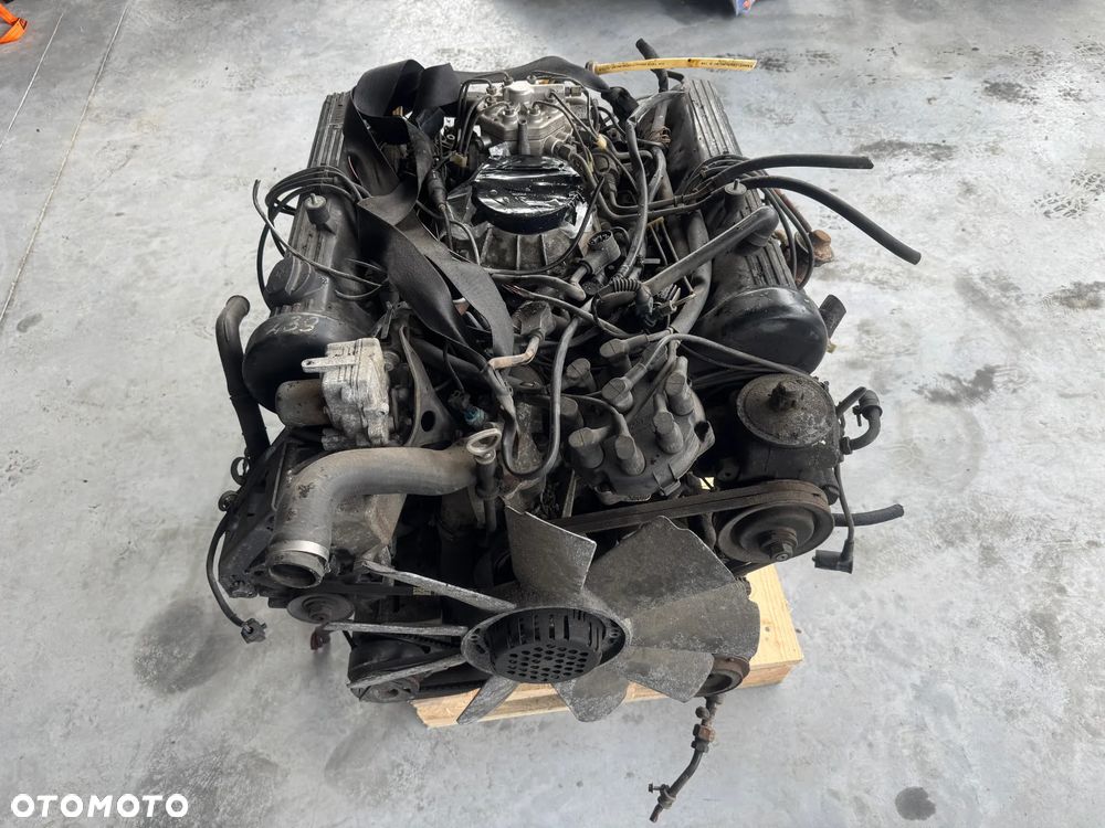 SILNIK 5.6 MERCEDES 117968 SEC 560 W126 - 4