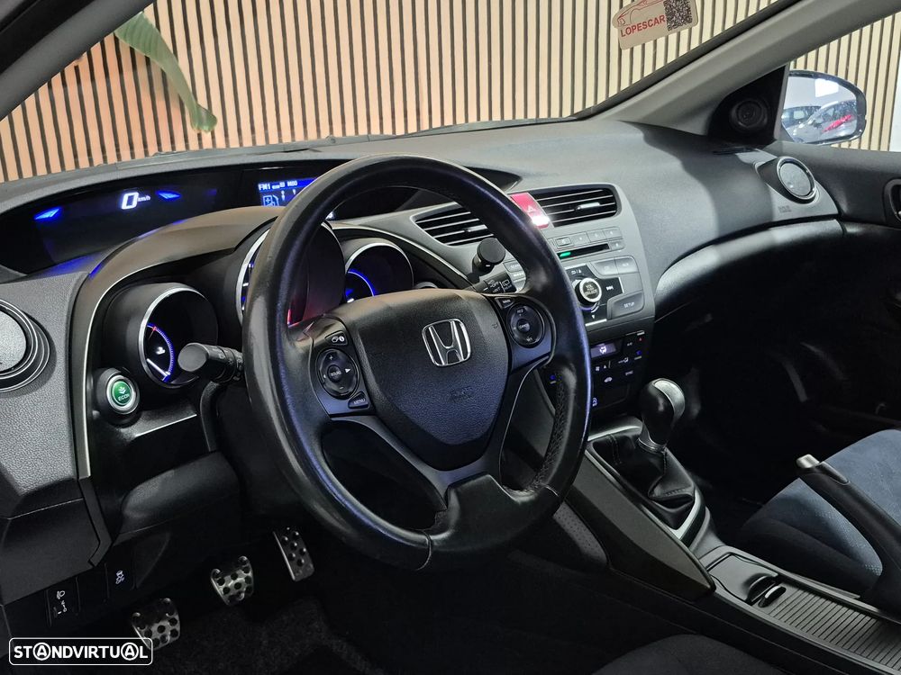Honda Civic 2.2 i-DTEC Sport - 25