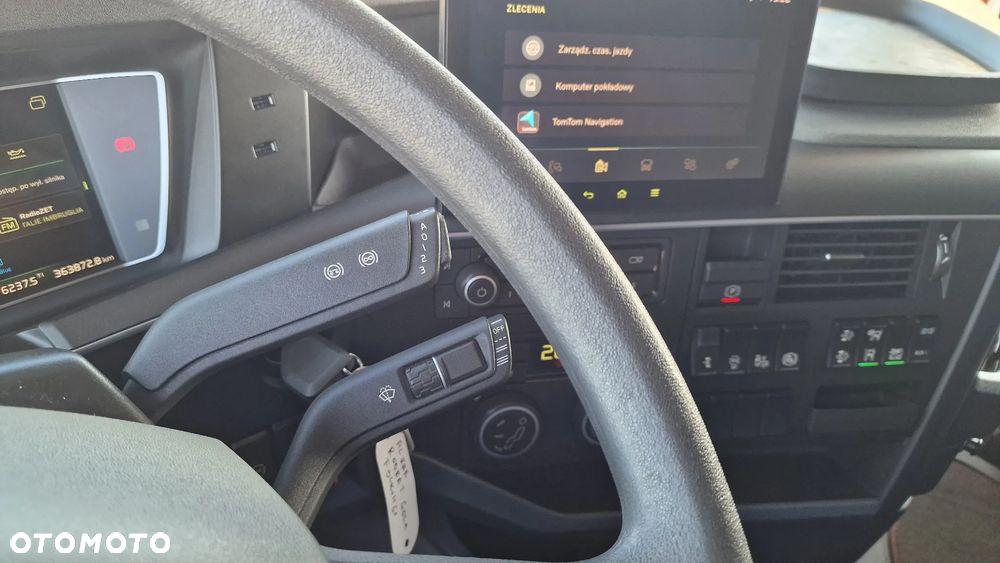 Volvo FH 500 Mega /Low Deck /Klima P. / Regulowane siodło standard - 38