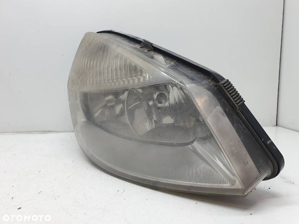 LAMPA PRZÓD PRZEDNIA PRAWA RENAULT SCENIC II EU - 2