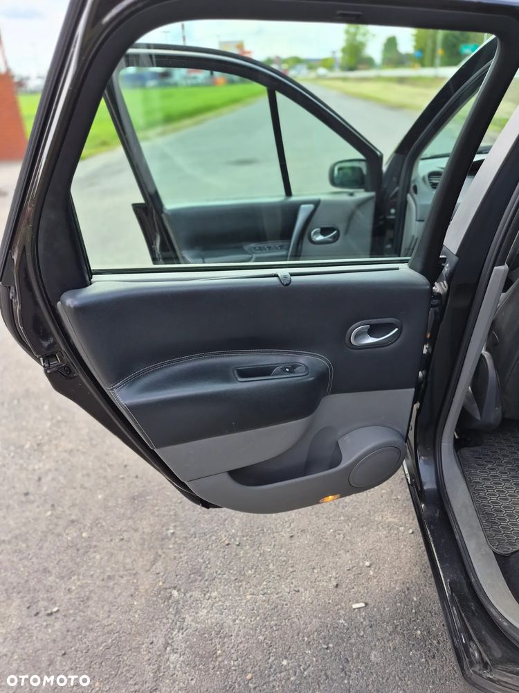 Renault Scenic - 6