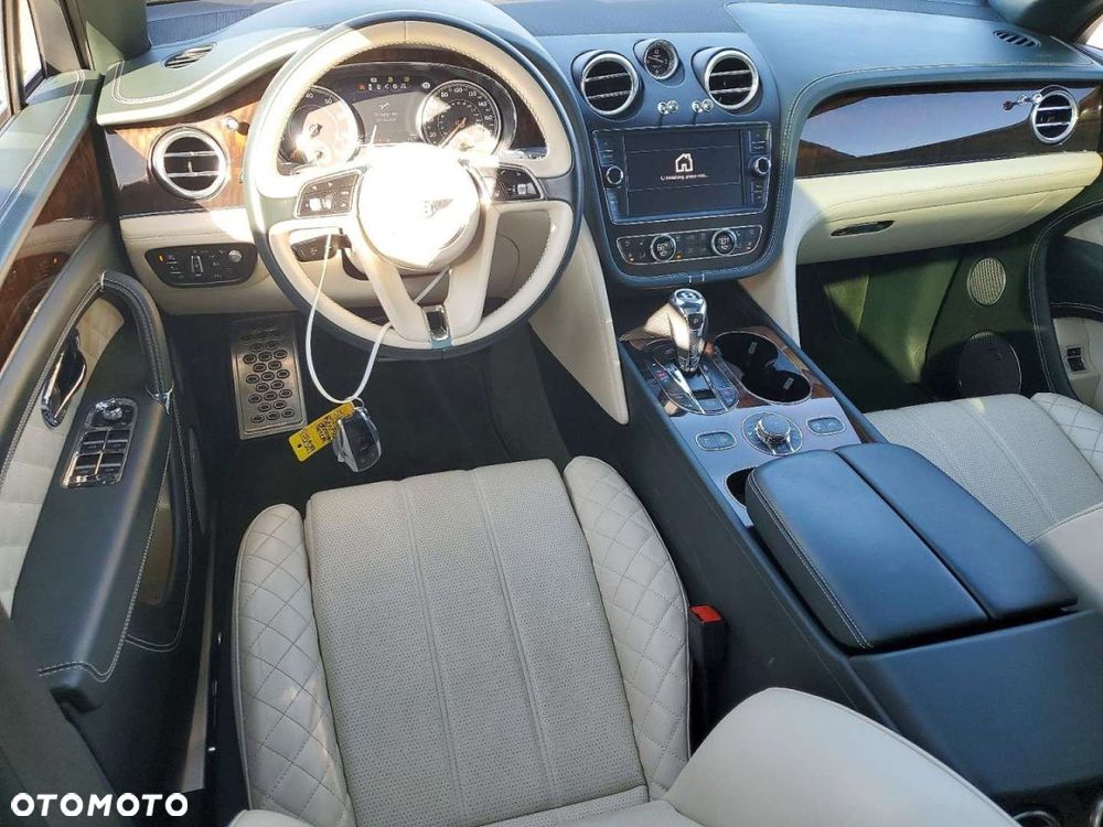 Bentley Bentayga - 9