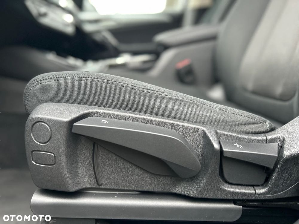 BMW X3 xDrive20i GPF Advantage - 34