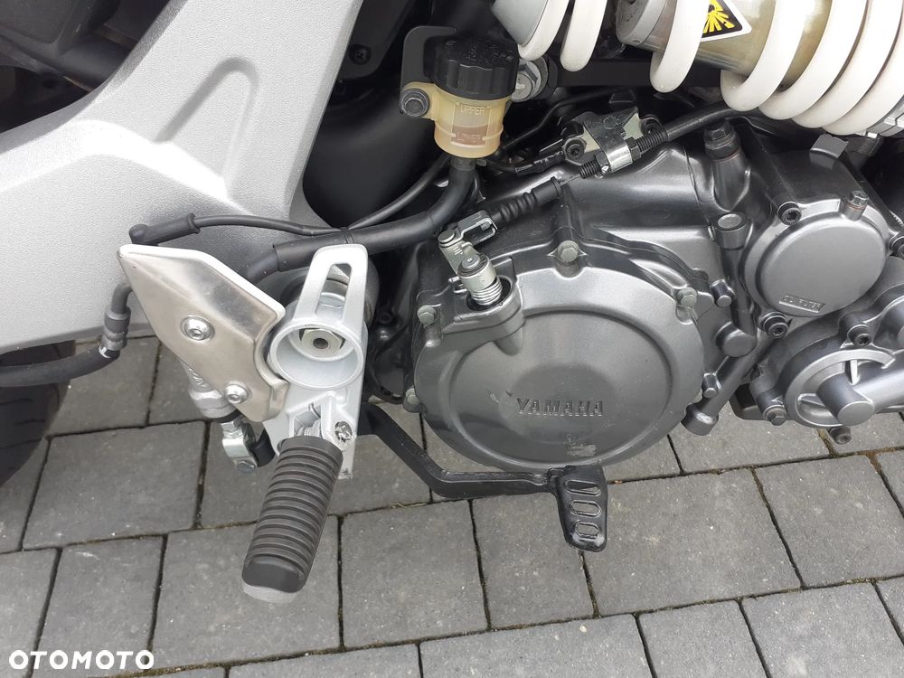 Yamaha MT - 9