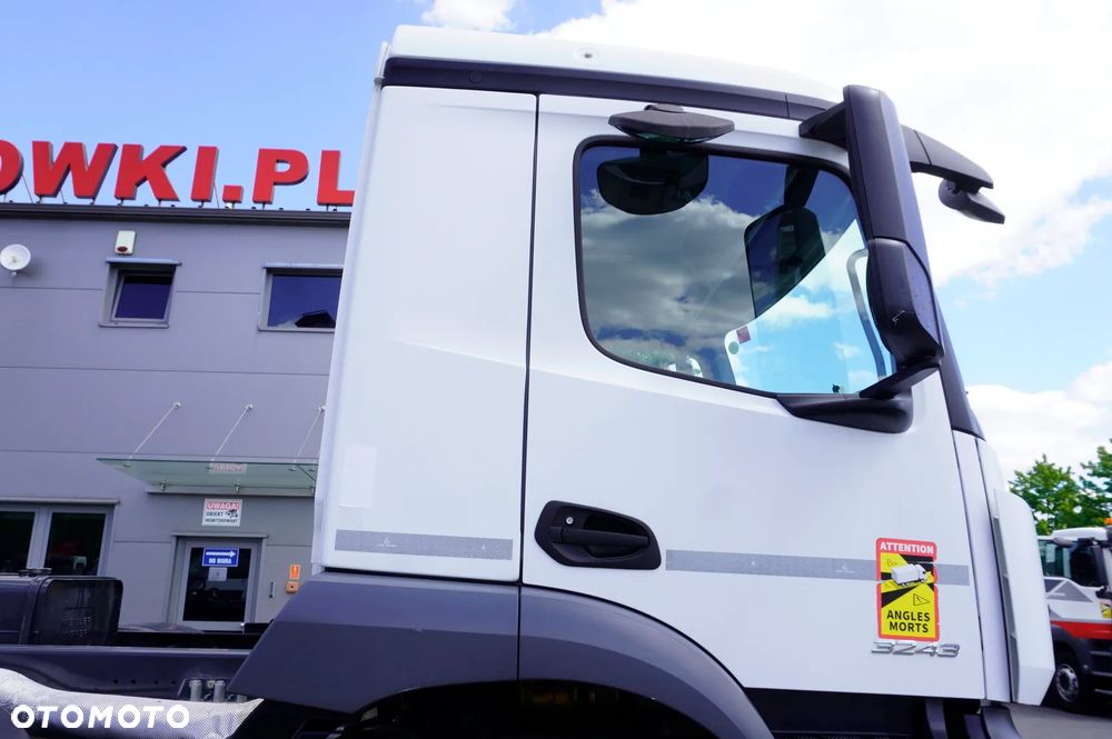 Iveco Arocs 3243 8x4 / 130 tys. km! / Wywrotka 2-stronna Meiller / hydroburta_259783 - 19
