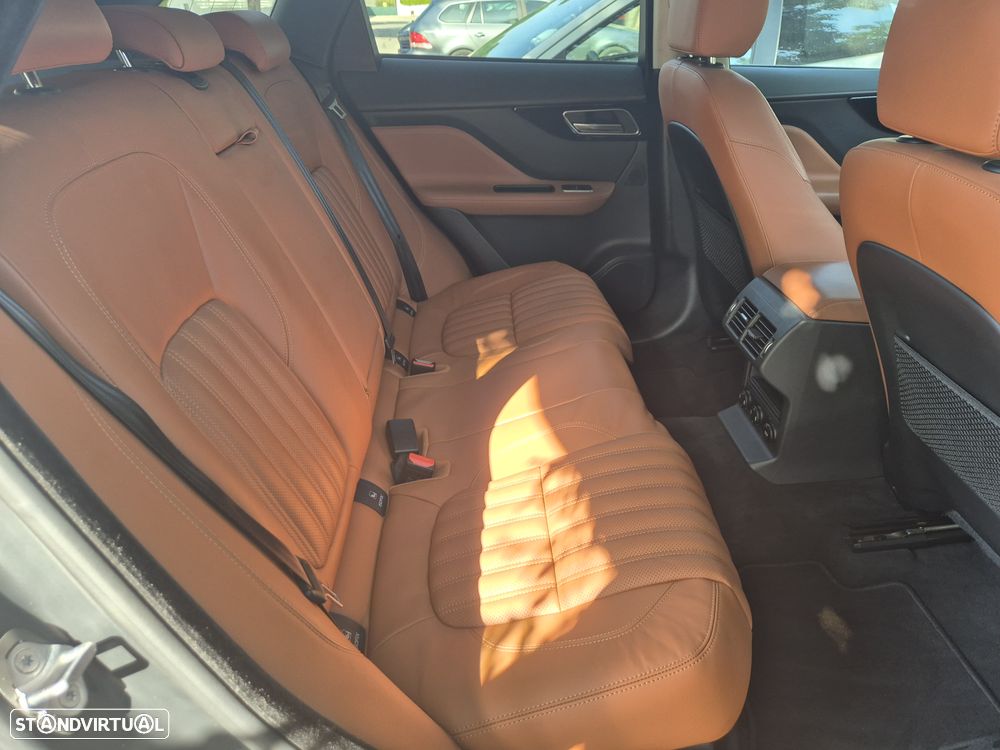 Jaguar F-Pace 2.0 i4D Prestige Aut. - 8