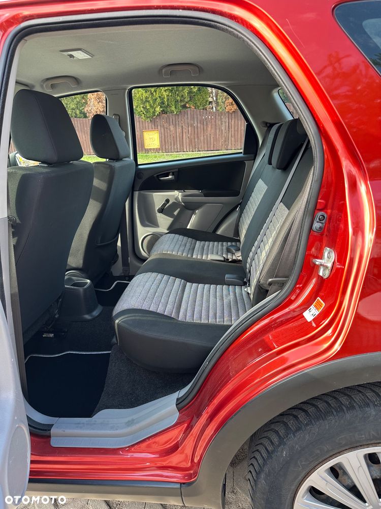 Suzuki SX4 - 10