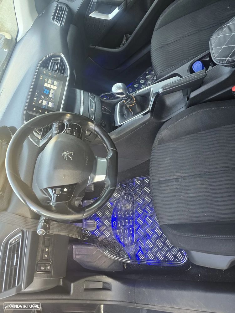 Peugeot 308 1.6 BlueHDi Active - 4