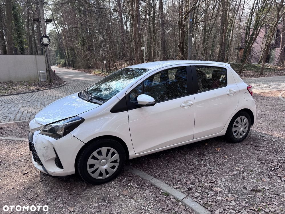 Toyota Yaris - 1