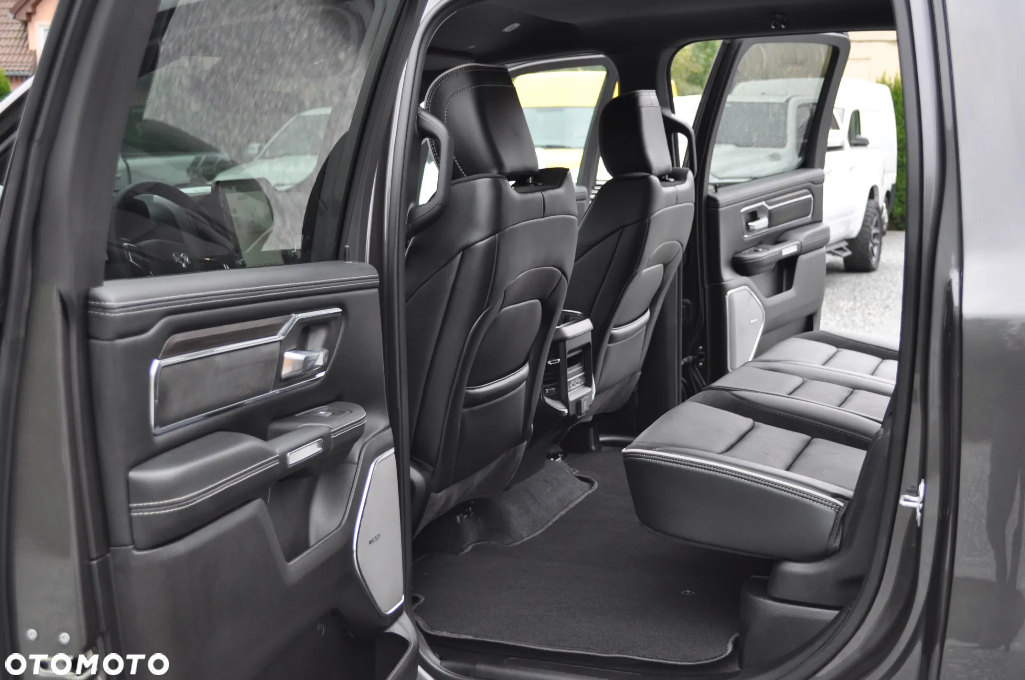 RAM 1500 5.7 Crew Cab Laramie - 18